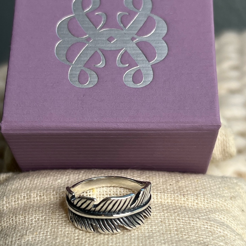 Grace & Heart Sterling Silver Feather Ring